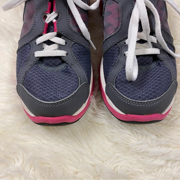 Nike Dual Fusion Run Pink and Gray Lace Up Athletic Shoes - Picture 5 of 8